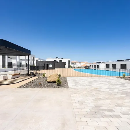 Home2book Casa Ewelin Pool&terrace